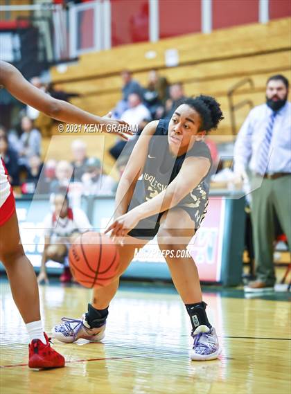Thumbnail 3 in Noblesville @ Lawrence North photogallery.