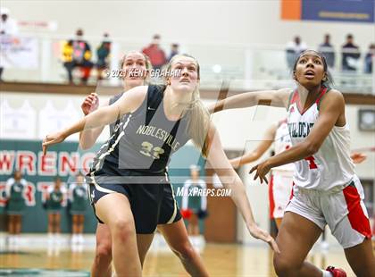 Thumbnail 1 in Noblesville @ Lawrence North photogallery.