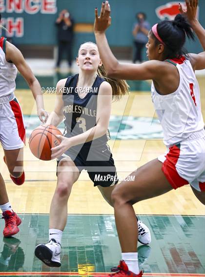 Thumbnail 3 in Noblesville @ Lawrence North photogallery.