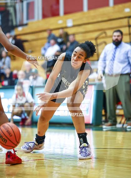 Thumbnail 1 in Noblesville @ Lawrence North photogallery.