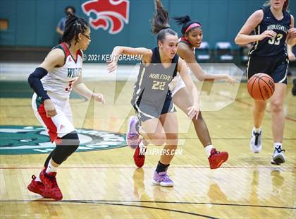Thumbnail 1 in Noblesville @ Lawrence North photogallery.