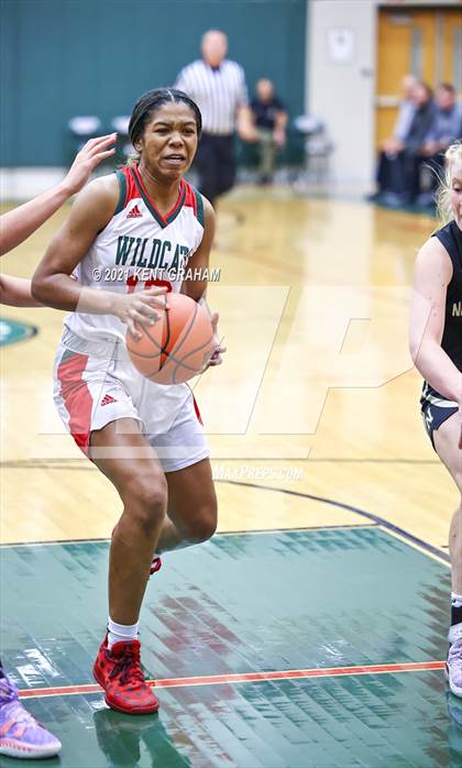 Thumbnail 2 in Noblesville @ Lawrence North photogallery.