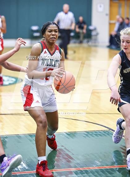 Thumbnail 1 in Noblesville @ Lawrence North photogallery.