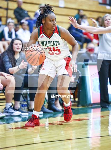 Thumbnail 2 in Noblesville @ Lawrence North photogallery.
