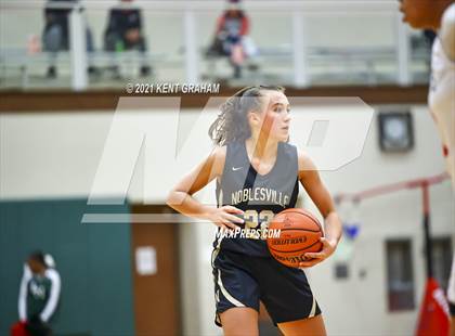 Thumbnail 1 in Noblesville @ Lawrence North photogallery.