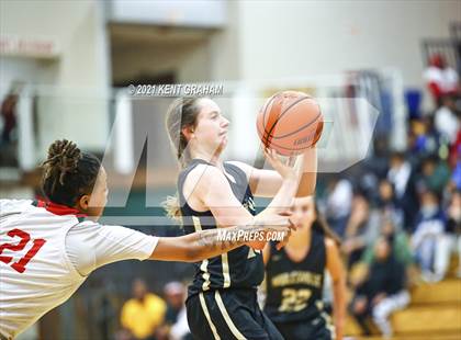 Thumbnail 3 in Noblesville @ Lawrence North photogallery.