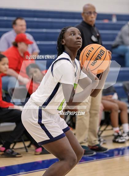 Thumbnail 2 in Northview vs Social Circle (MLK Luella HoopKlub Showcase) photogallery.