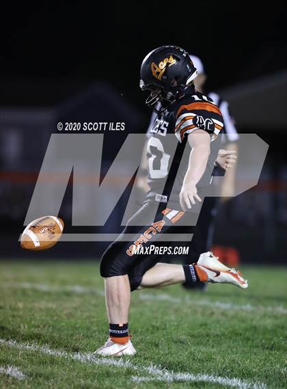 Thumbnail 2 in Logan Elm vs Amanda-Clearcreek photogallery.
