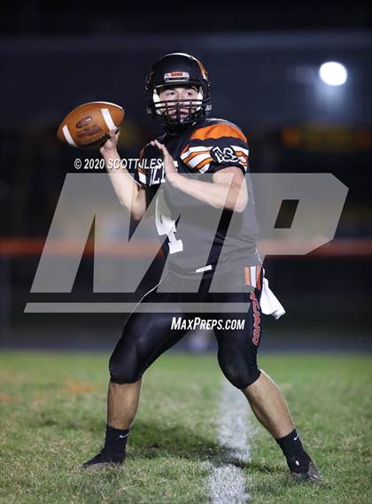 Thumbnail 1 in Logan Elm vs Amanda-Clearcreek photogallery.