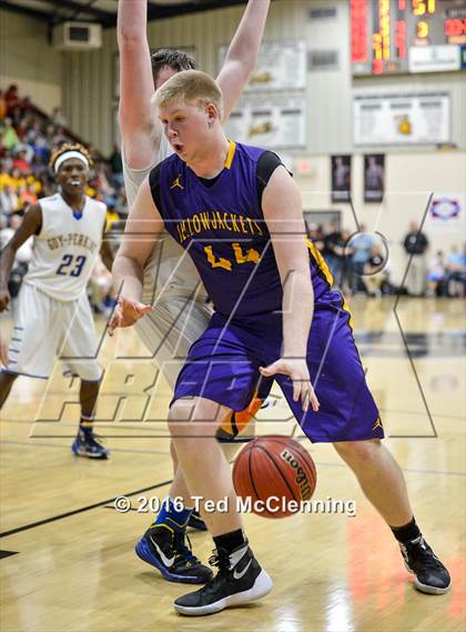 Thumbnail 1 in Guy-Perkins vs. Bay (AAA 1A Third Round Playoff) photogallery.