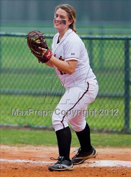 Thumbnail 1 in Alvin vs Angleton (Brazosport Classic) photogallery.