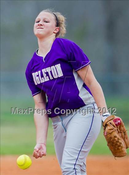 Thumbnail 2 in Alvin vs Angleton (Brazosport Classic) photogallery.