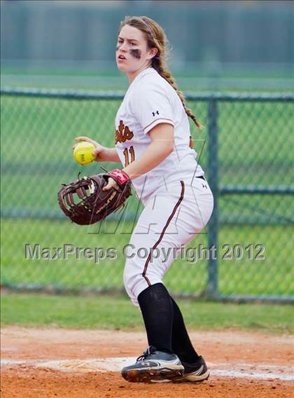 Thumbnail 2 in Alvin vs Angleton (Brazosport Classic) photogallery.
