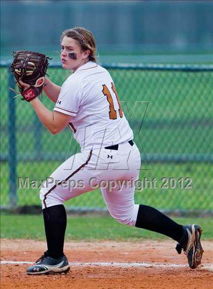 Thumbnail 2 in Alvin vs Angleton (Brazosport Classic) photogallery.