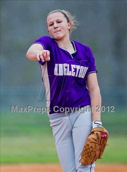 Thumbnail 1 in Alvin vs Angleton (Brazosport Classic) photogallery.