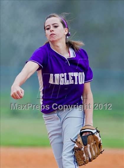 Thumbnail 2 in Alvin vs Angleton (Brazosport Classic) photogallery.