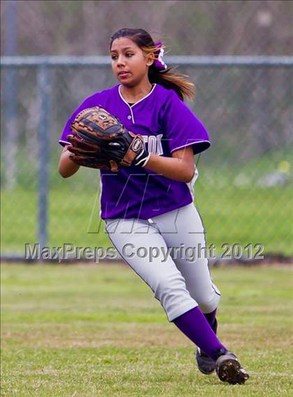 Thumbnail 2 in Alvin vs Angleton (Brazosport Classic) photogallery.