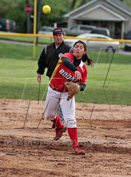 Thumbnail 2 in Daniel Boone vs  William Blount (Foothills Classic) photogallery.