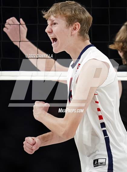 Thumbnail 1 in Patrick Henry vs. Maggie Walker (VHSL Class 4 State Final) photogallery.