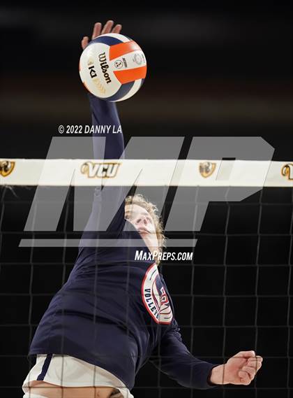 Thumbnail 1 in Patrick Henry vs. Maggie Walker (VHSL Class 4 State Final) photogallery.