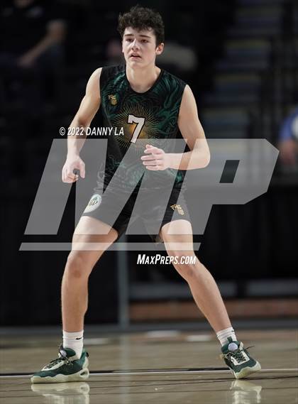 Thumbnail 1 in Patrick Henry vs. Maggie Walker (VHSL Class 4 State Final) photogallery.