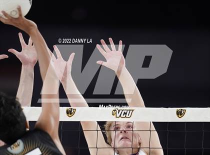 Thumbnail 3 in Patrick Henry vs. Maggie Walker (VHSL Class 4 State Final) photogallery.