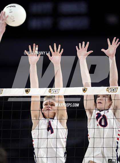 Thumbnail 2 in Patrick Henry vs. Maggie Walker (VHSL Class 4 State Final) photogallery.