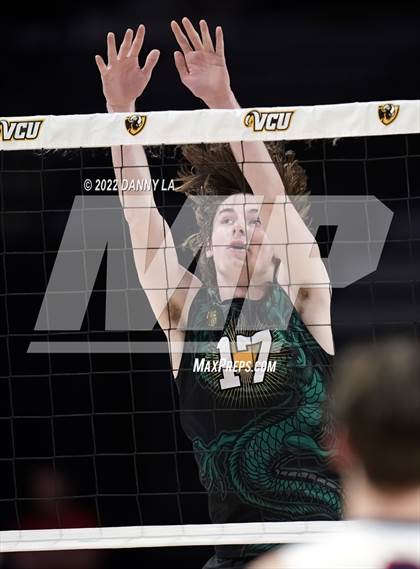 Thumbnail 3 in Patrick Henry vs. Maggie Walker (VHSL Class 4 State Final) photogallery.