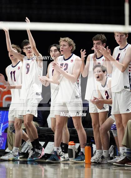 Thumbnail 3 in Patrick Henry vs. Maggie Walker (VHSL Class 4 State Final) photogallery.