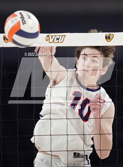 Thumbnail 1 in Patrick Henry vs. Maggie Walker (VHSL Class 4 State Final) photogallery.