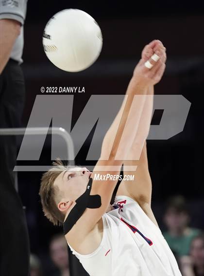Thumbnail 2 in Patrick Henry vs. Maggie Walker (VHSL Class 4 State Final) photogallery.