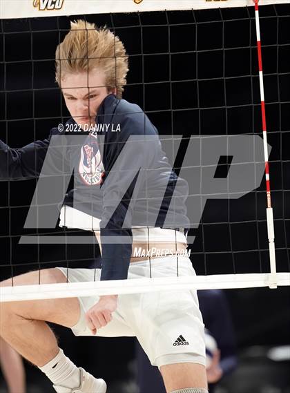 Thumbnail 3 in Patrick Henry vs. Maggie Walker (VHSL Class 4 State Final) photogallery.