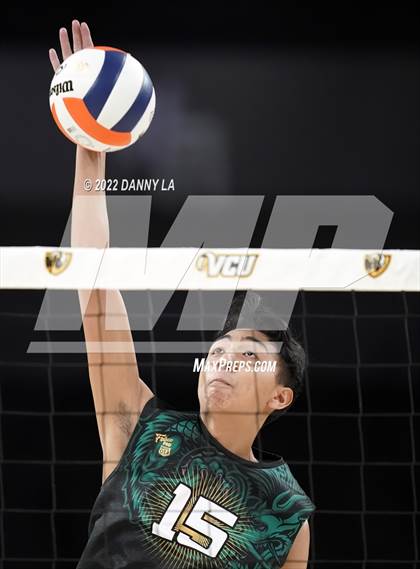 Thumbnail 3 in Patrick Henry vs. Maggie Walker (VHSL Class 4 State Final) photogallery.