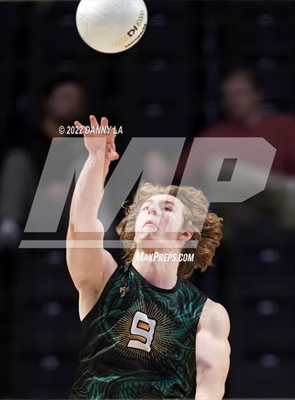 Thumbnail 2 in Patrick Henry vs. Maggie Walker (VHSL Class 4 State Final) photogallery.