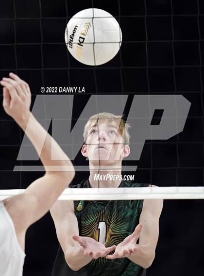 Thumbnail 3 in Patrick Henry vs. Maggie Walker (VHSL Class 4 State Final) photogallery.