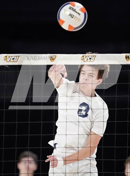 Thumbnail 1 in Patrick Henry vs. Maggie Walker (VHSL Class 4 State Final) photogallery.