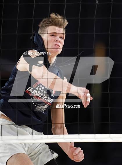 Thumbnail 2 in Patrick Henry vs. Maggie Walker (VHSL Class 4 State Final) photogallery.