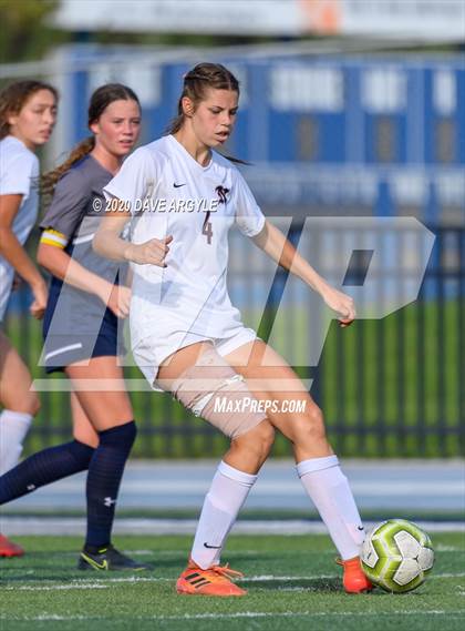 Thumbnail 1 in Hunter vs. Northridge (UHSAA 6A First Round) photogallery.