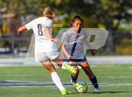 Thumbnail 1 in Hunter vs. Northridge (UHSAA 6A First Round) photogallery.
