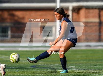 Thumbnail 3 in Hunter vs. Northridge (UHSAA 6A First Round) photogallery.