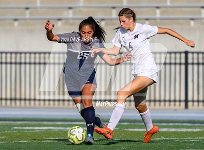 Thumbnail 1 in Hunter vs. Northridge (UHSAA 6A First Round) photogallery.