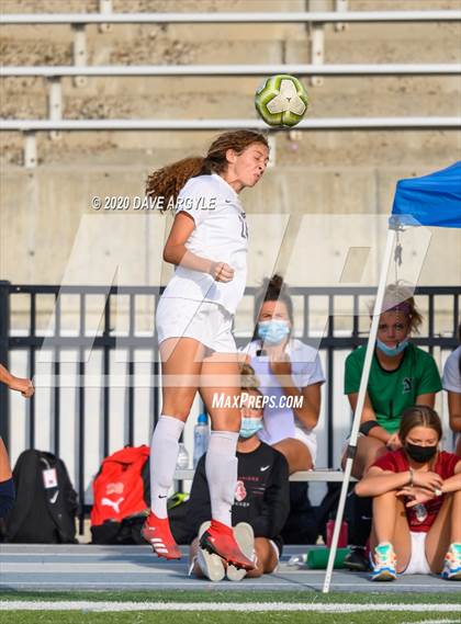 Thumbnail 2 in Hunter vs. Northridge (UHSAA 6A First Round) photogallery.