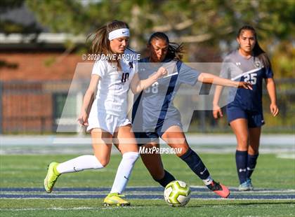 Thumbnail 1 in Hunter vs. Northridge (UHSAA 6A First Round) photogallery.