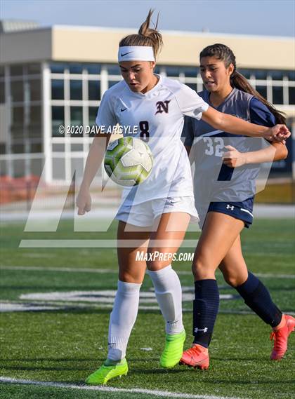 Thumbnail 1 in Hunter vs. Northridge (UHSAA 6A First Round) photogallery.