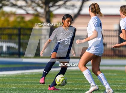 Thumbnail 3 in Hunter vs. Northridge (UHSAA 6A First Round) photogallery.