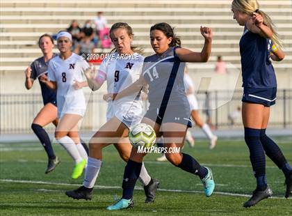 Thumbnail 3 in Hunter vs. Northridge (UHSAA 6A First Round) photogallery.