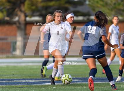 Thumbnail 1 in Hunter vs. Northridge (UHSAA 6A First Round) photogallery.