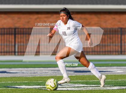 Thumbnail 2 in Hunter vs. Northridge (UHSAA 6A First Round) photogallery.