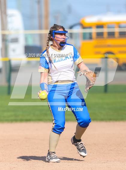 Thumbnail 2 in Waterford vs. Gregori photogallery.