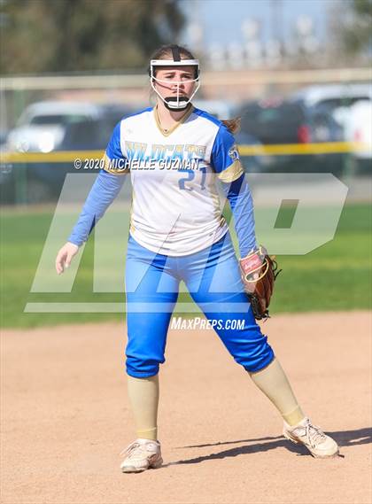 Thumbnail 2 in Waterford vs. Gregori photogallery.